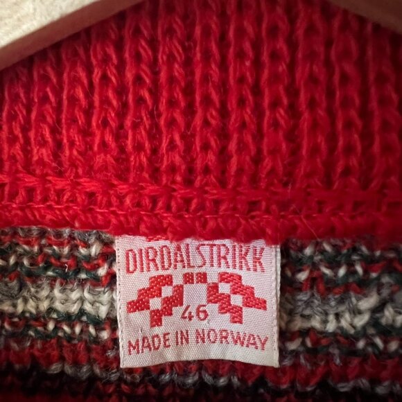 Vintage 1980s Dirdalstrikk of Norway Red Wool Cardigan Sweater EU Size 46 - Picture 7 of 10